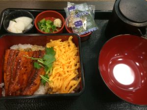 水樹奈々×なか卯